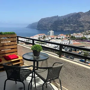 Apartamento With Fantastic Sea View In Gigantes, Puerto de Santiago (Tenerife)